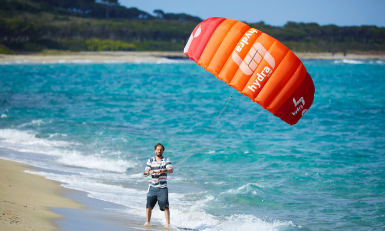 Green Hat Kiteboarding-HQ Power Kites Hydra-Orange-Man Flying Trainer Kite on Waters Edge