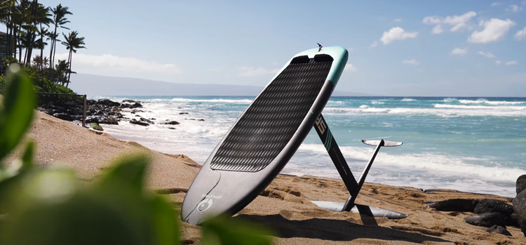 Green Hat Kiteboarding-Collections-Wing Hard Boards-Appletree Appleslice Board on the Beach