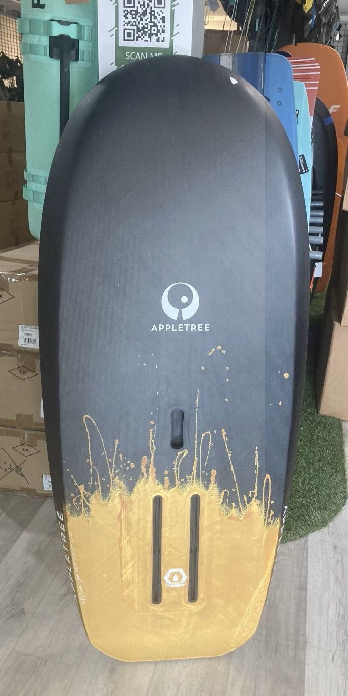 Load image into Gallery viewer, Green Hat Kiteboarding-2024 Appletree Jazz 4'9 USED- Bottom View