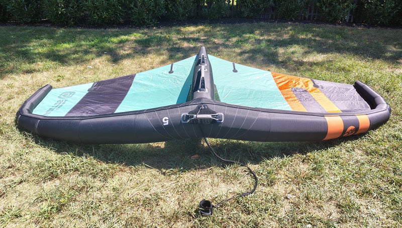 Load image into Gallery viewer, Green Hat Kiteboarding-2025 Cabrinha Mantis USED-Upside Down Leading Edge View