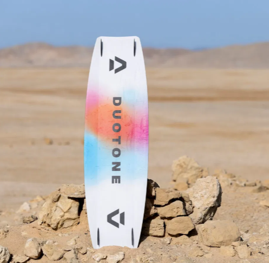 Load image into Gallery viewer, Green Hat Kiteboarding-2026 Duotone Select Concept Blue Kiteboard-Live Shot-2026 Concept Blue Standing in the Desert-Bottom View