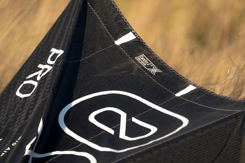 Load image into Gallery viewer, Core XR Pro High Performance Kiteboarding Kite
