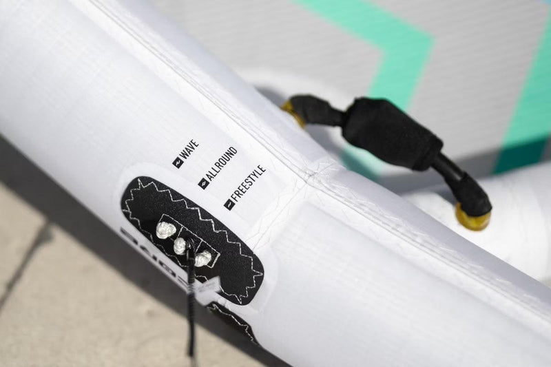 Load image into Gallery viewer, Core XR8 Kiteboarding Kite Freestyle