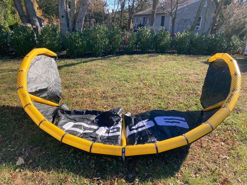 Load image into Gallery viewer, Core Pace Pro 9m Kiteboarding Kite USED