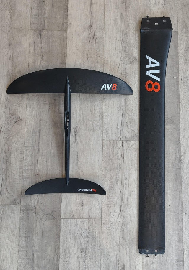 Load image into Gallery viewer, Green Hat Kiteboarding-Cabrinha AV8 Complete Foil Setup- 105 Carbon Mast and AV8 Foil Plane Top View