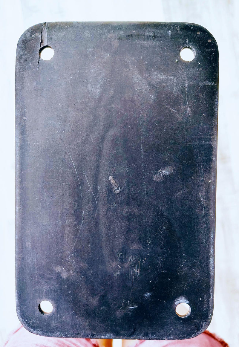 Load image into Gallery viewer, Green Hat Kiteboarding-Delta R-Frame Mast BLEM (4)-View Of Bottom of Top Plate