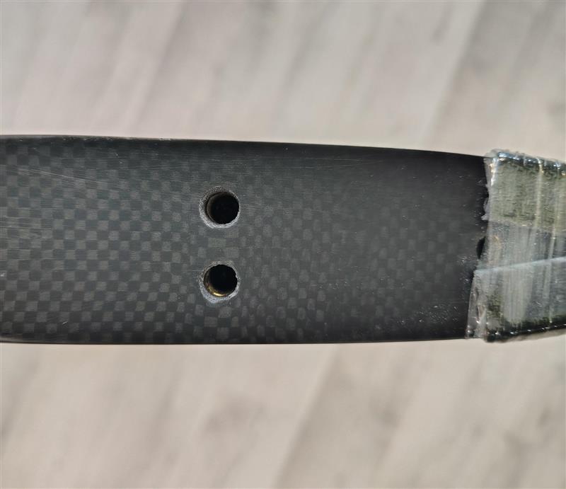 Load image into Gallery viewer, Green Hat Kiteboarding-Delta R-Frame Mast BLEM (4)-Close Up View of Fuselage Holes for Front Wing