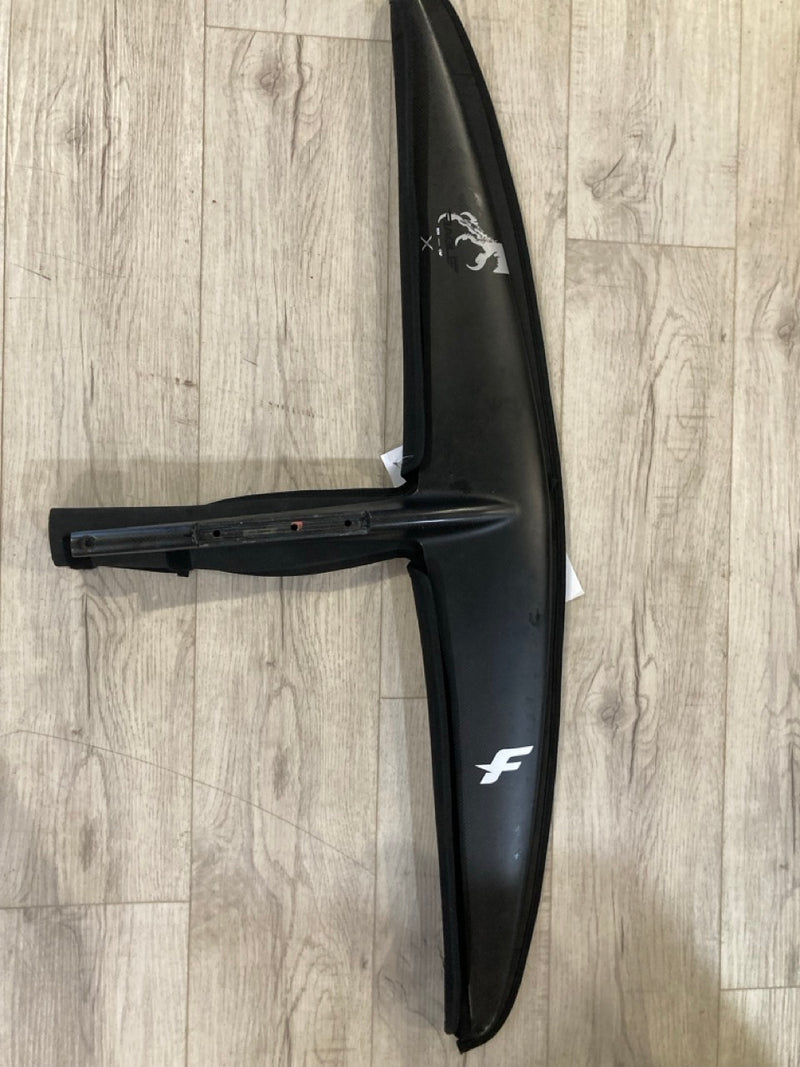Load image into Gallery viewer, F-One Eagle X 900 UHM Carbon Front Wing USED