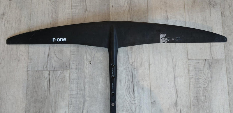 Load image into Gallery viewer, Green Hat Kiteboarding-F-One Eagle X800 Full Foil-Eagle X 800 Foil with 85cm HM Mast-Bottom View of Front Wing