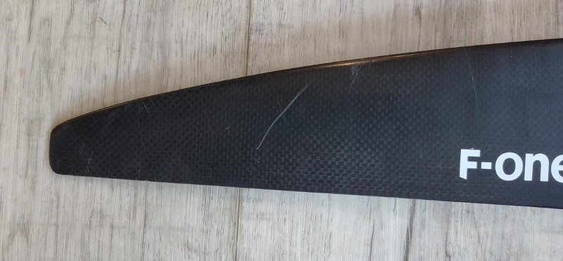 Load image into Gallery viewer, Green Hat Kiteboarding-F-One Eagle X800 Full Foil-Eagle X 800 Foil with 85cm HM Mast-Bottom View of Right Wing Tip
