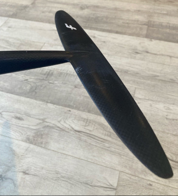 Load image into Gallery viewer, Green Hat Kiteboarding-F-One Eagle X 700 UHM Carbon Plane USED-Top View of Monobloc Tail