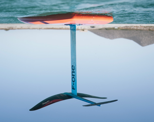 Green Hat Kiteboarding-F-One Gravity FCT FW-Live Shot-F-One Gravity Foil on Board