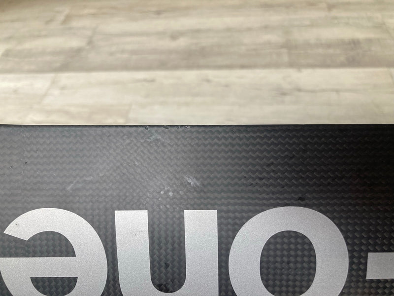 Load image into Gallery viewer, Green Hat Kiteboarding-F-One High Modulus Carbon 85cm Mast USED-Trailing Edge Nicks Close Up View