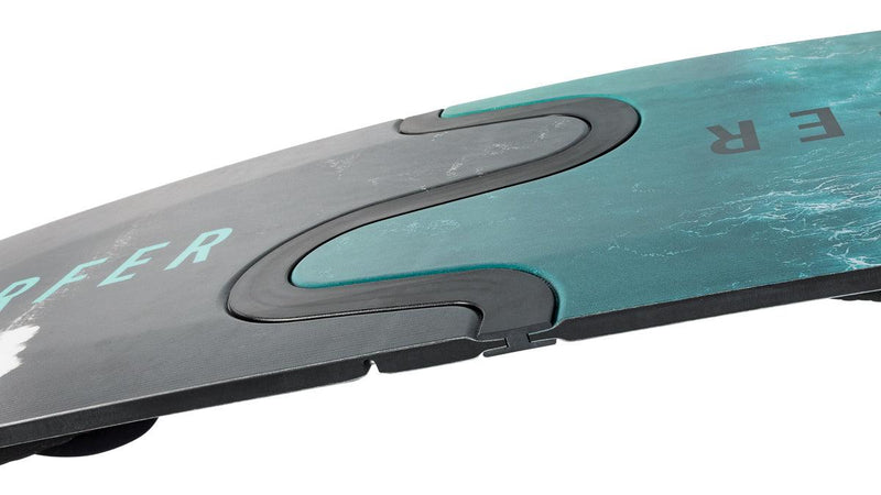 Load image into Gallery viewer, Green Hat Kiteboarding-Product-Flysurfer With Bindings-W Connection Close UP