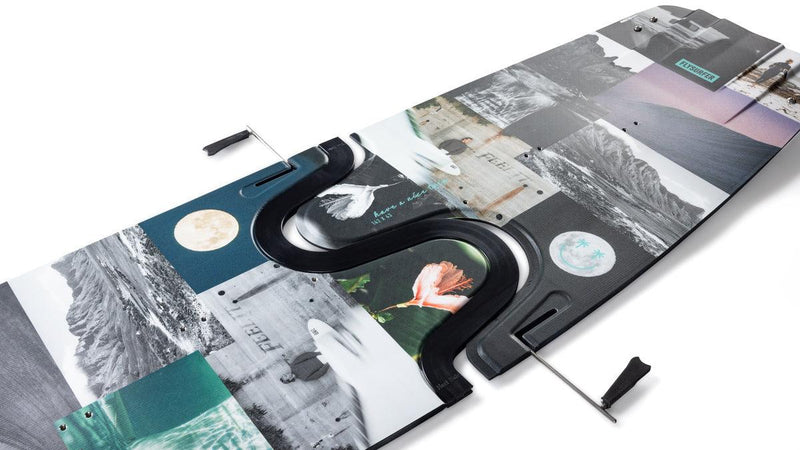 Load image into Gallery viewer, Green Hat Kiteboarding-Product-Flysurfer With Bindings-W Connection and Pins Close Up