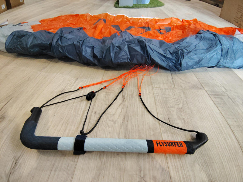 Load image into Gallery viewer, Green Hat Kiteboarding-Flysurfer POW 1.7M USED-Close Up View of Left Side of Parawing Bar