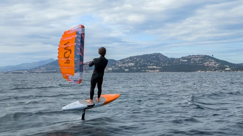 Load image into Gallery viewer, Flysurfer Pow Parawing-Action Shot-Man Parawinging