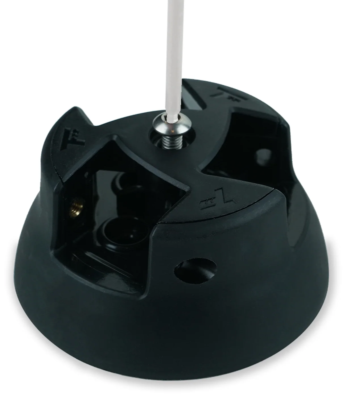 Load image into Gallery viewer, Green Hat Kiteboarding-Foil Drive Three Blade Hub with Center Screw on a White Background