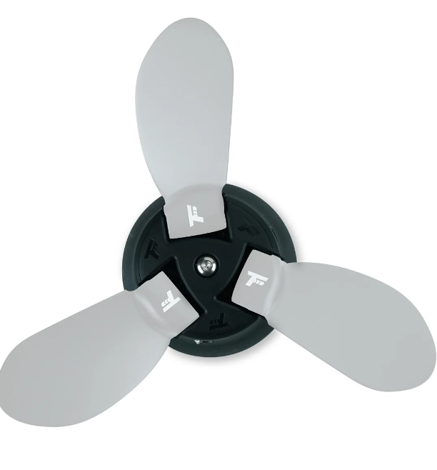 Load image into Gallery viewer, Green Hat Kiteboarding-Foil Drive Three Blade Hub-Top View with 3 Propeller Blades on a White Background
