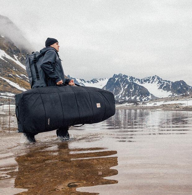 Load image into Gallery viewer, Manera 747 Wheels Kiteboarding Gear Bag