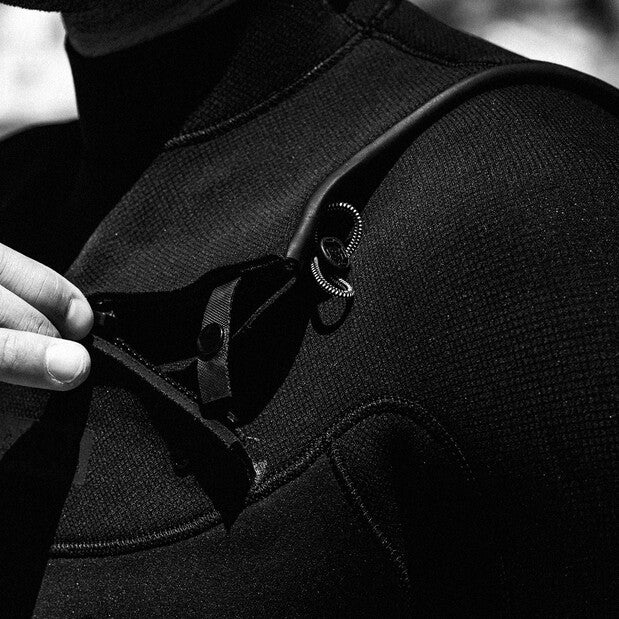 Load image into Gallery viewer, 2026 Manera X10D Front-Zip 4/3 Wetsuit