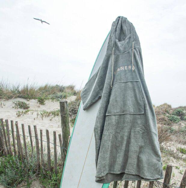 Load image into Gallery viewer, Manera Summer Changing Poncho