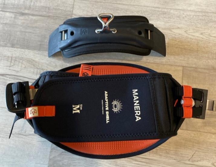 Load image into Gallery viewer, Used Manera Halo V2 Harness Medium USED