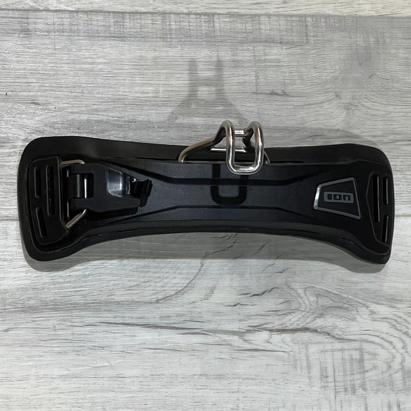 Load image into Gallery viewer, 2020 Ion C-bar Kitesurf Hook Spreader Bar USED