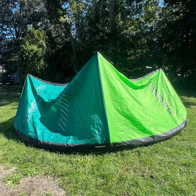 Load image into Gallery viewer, Slingshot Machine LW V2 15m Lightwind Kite USED