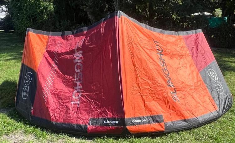 Load image into Gallery viewer, Slingshot Code 9m Kiteboarding Kite USED