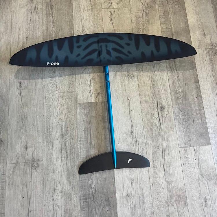 Load image into Gallery viewer, F-One Phantom FCT 1680 Complete Foil with 75cm Alu Mast and top plate USED