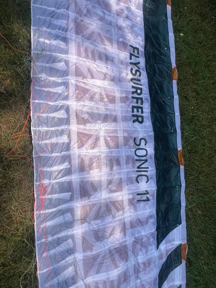 Load image into Gallery viewer, Flysurfer Sonic 3 11m Foil Kite USED discounted