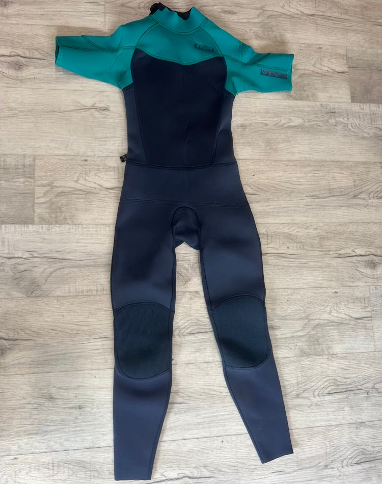 Load image into Gallery viewer, Ion Capture 3/2 Back-Zip Shortsleeve Kid&#39;s 164/14 Wetsuit
