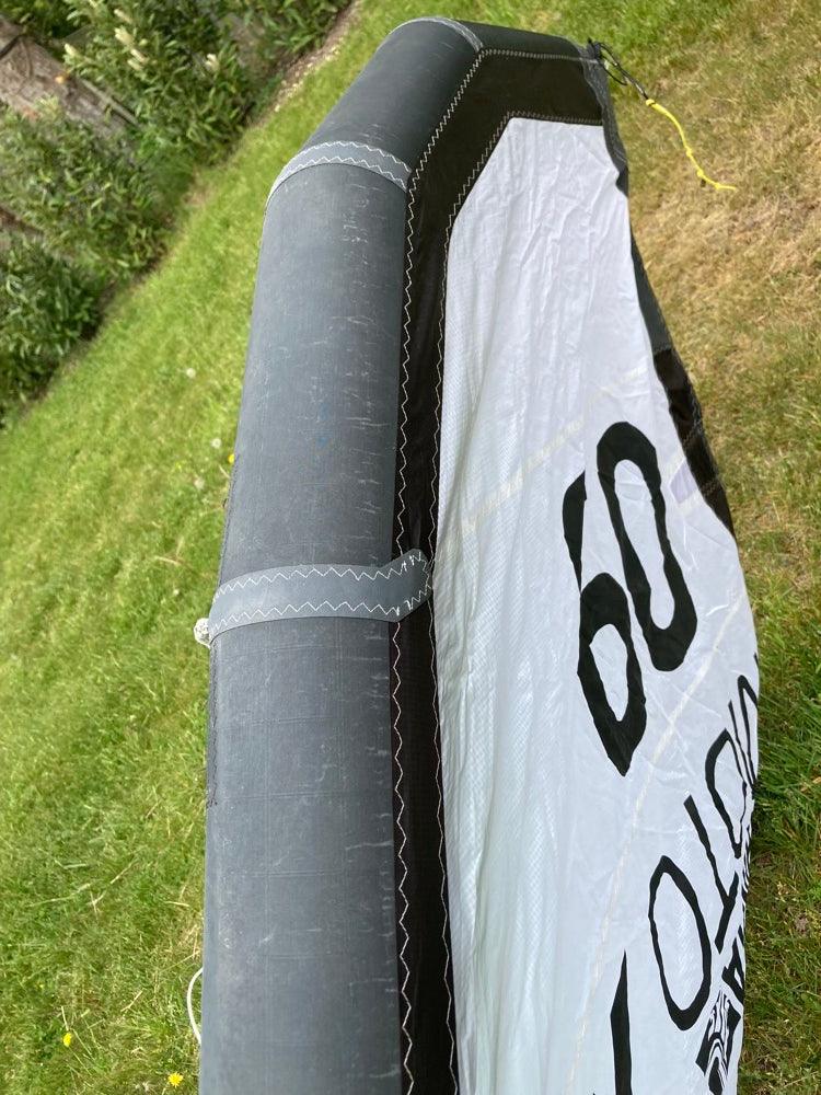 Load image into Gallery viewer, Green Hat Kiteboarding-2023 Cabrinha Moto X 9m USED Kite-Leading Edge Upside Down Left Wing View