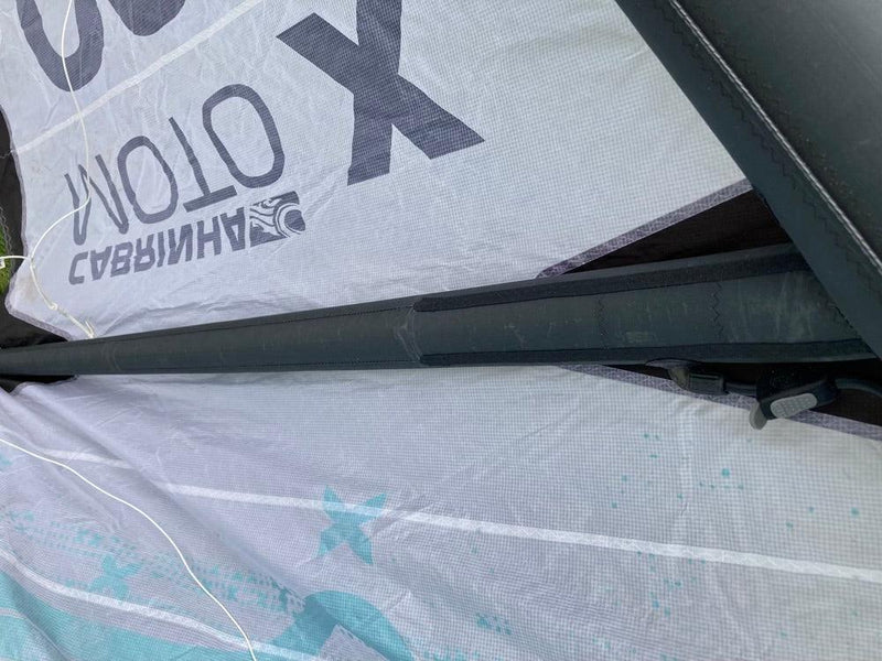 Load image into Gallery viewer, Green Hat Kiteboarding-2023 Cabrinha Moto X 9m USED Kite-Left Strut View