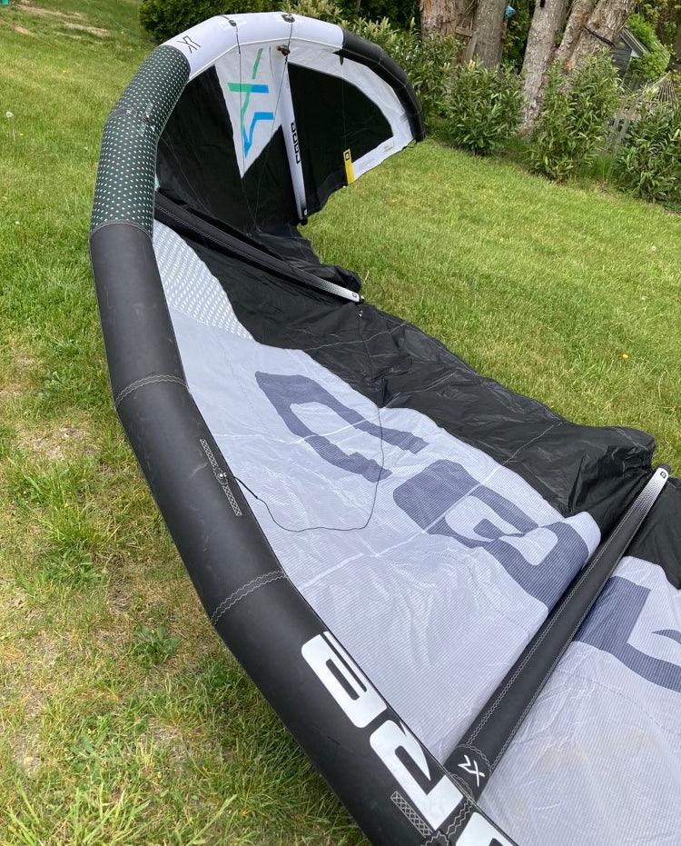 Load image into Gallery viewer, Green Hat Kiteboarding-Core XR8 17m Kite USED-Leading Edge Upside Down Right Wing Tip View