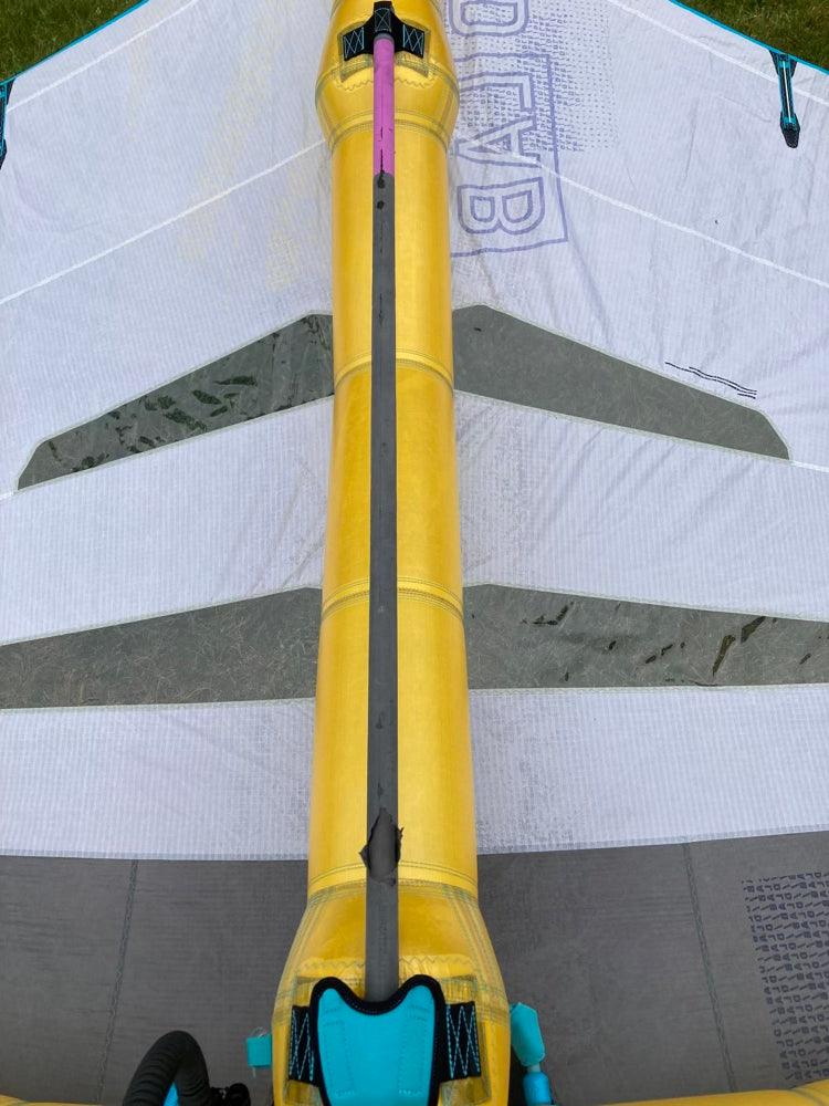 Load image into Gallery viewer, Green Hat Kiteboarding-Duotone Unit D/LAB Wing 6.5M USED-Strut/Boom View