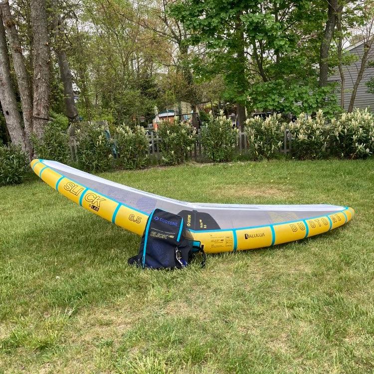 Load image into Gallery viewer, Green Hat Kiteboarding-Duotone Unit D/LAB Wing 6.5M USED-Leading Edge View with Bag