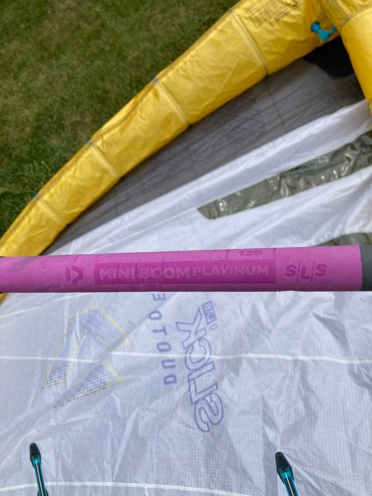 Load image into Gallery viewer, Green Hat Kiteboarding-Duotone Unit D/LAB Wing 6.5M USED-Strut/Boom SLS Miniboom