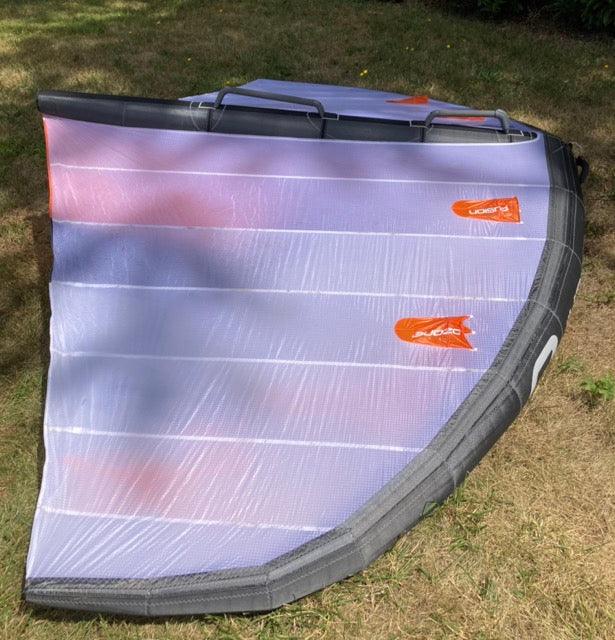 Load image into Gallery viewer, Green Hat Kiteboarding-Ozone Fusion V1 Foil Wing-Right Wing Tip Underside View