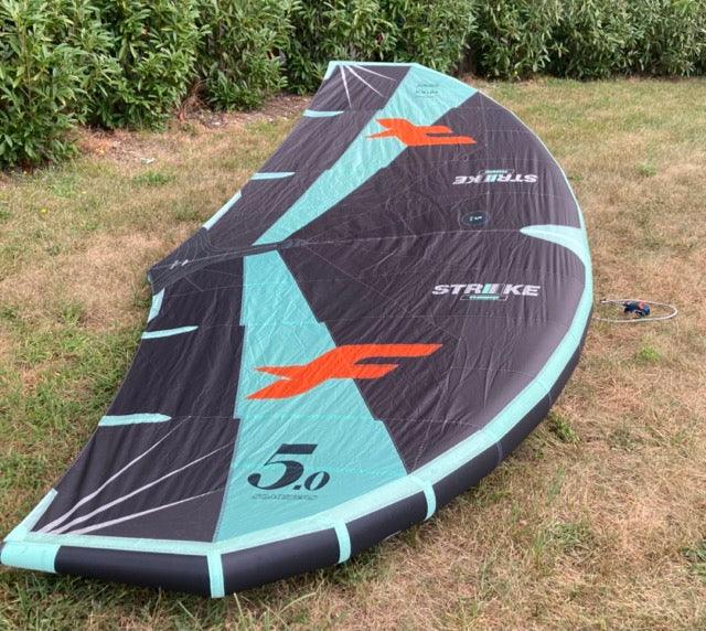 Load image into Gallery viewer, Green Hat Kiteboarding-F-One Strike V3 Wing USED-Left Wing Tip View