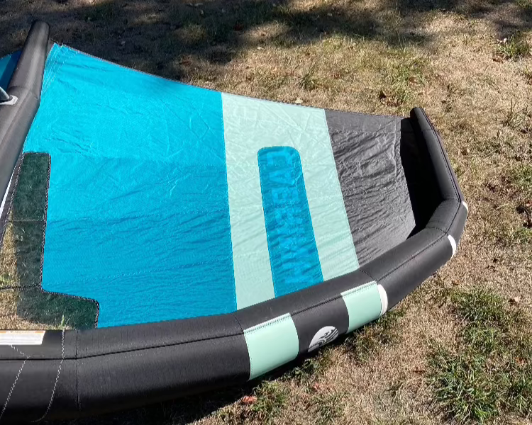 Load image into Gallery viewer, Green Hat Kiteboarding-2024 Cabrinha 04 Mantis Wing 5M USED-Inside Left Wing Tip View