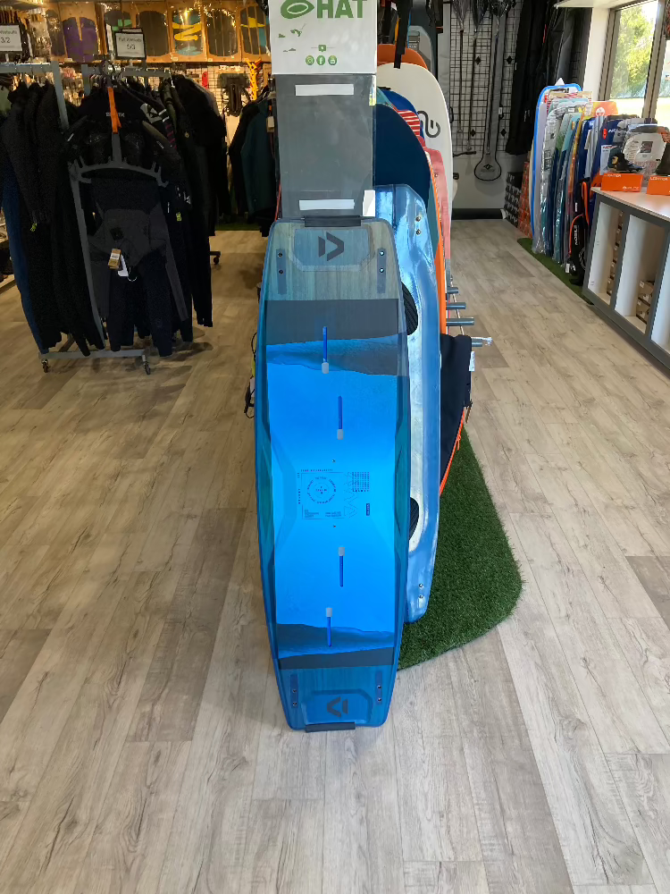 Load image into Gallery viewer, 2022 Duotone Select Kiteboard 135cm USED