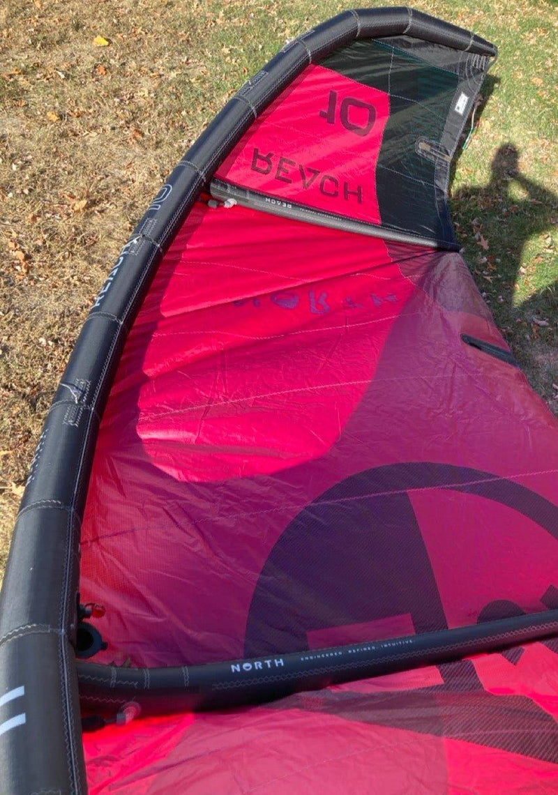 Load image into Gallery viewer, 2024 North Reach Kiteboarding Kite 10m USED