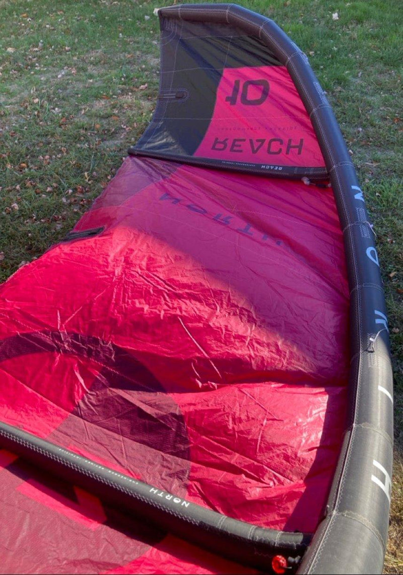 Load image into Gallery viewer, 2024 North Reach Kiteboarding Kite 10m USED