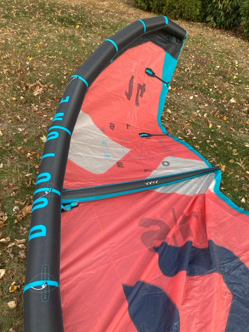 Load image into Gallery viewer, Green Hat Kiteboarding-2022 Duotone Evo SLS-USED-Inside Left wing tip