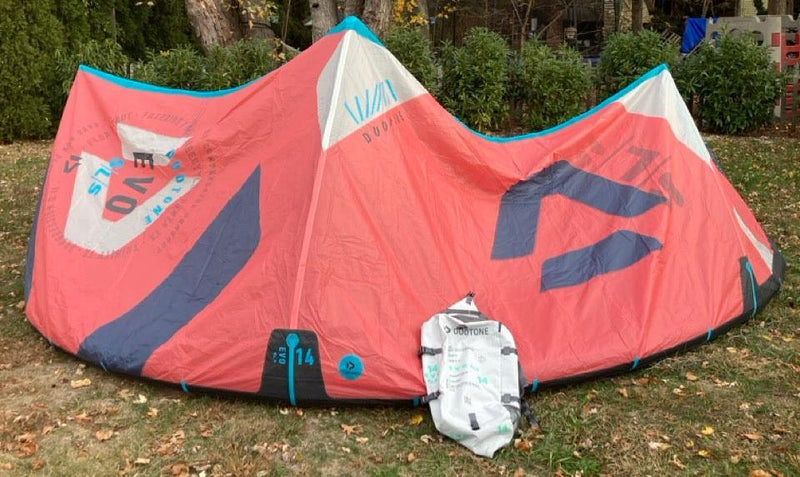 Load image into Gallery viewer, Green Hat Kiteboarding-2022 Duotone Evo SLS-USED-Front View