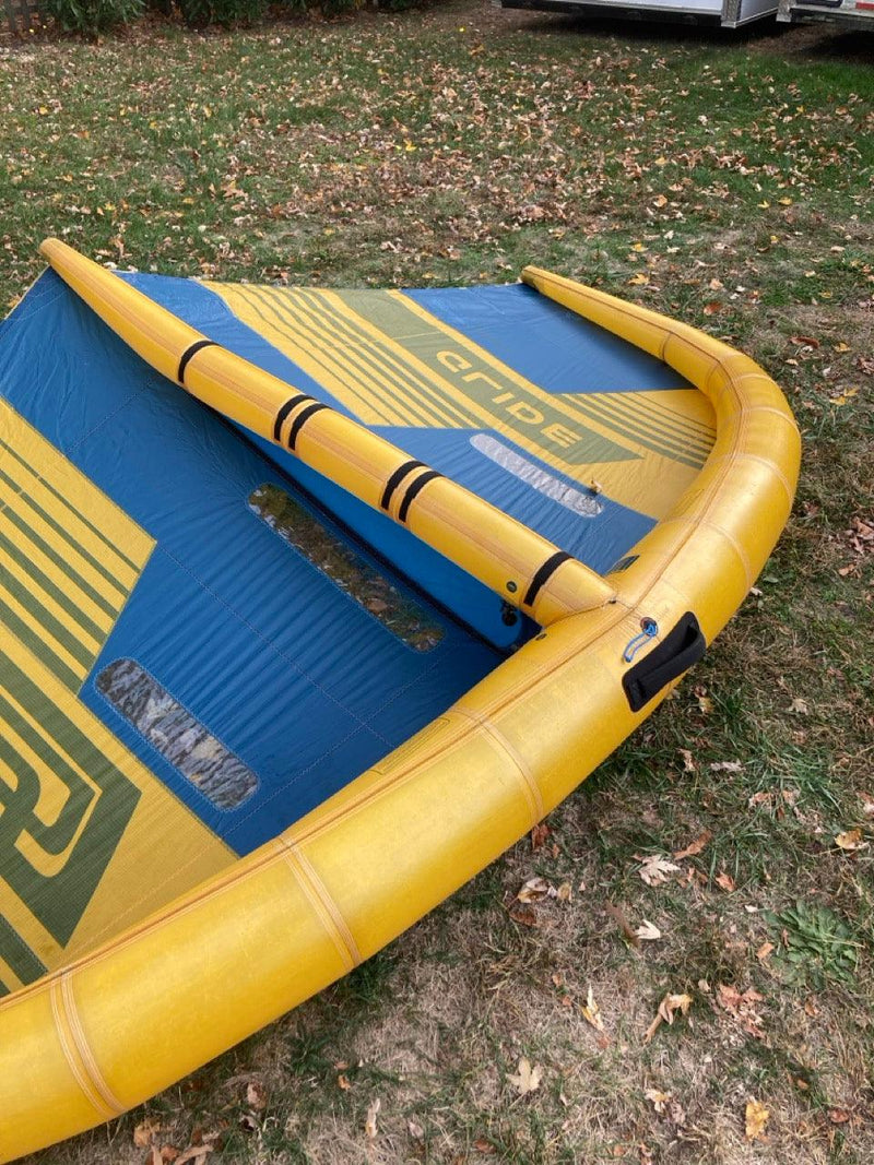 Load image into Gallery viewer, Green Hat Kiteboarding-Ocean Rodeo Glide Aluula A Series Wing USED-Inside Right Wing Tip View