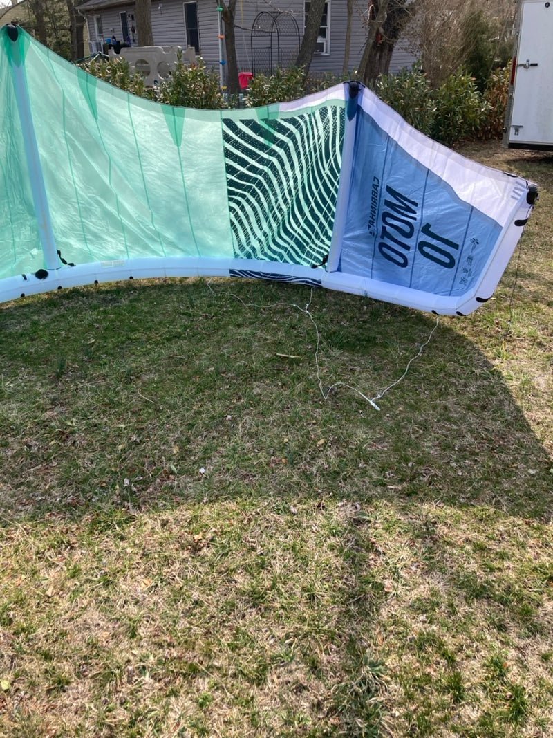 Load image into Gallery viewer, 2022 Cabrinha :02 Moto Kiteboarding Kite 10M USED