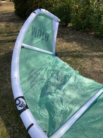 Load image into Gallery viewer, Green Hat Kiteboarding-2022 Cabrinha Moto USED-Inside Right Wing Tip View